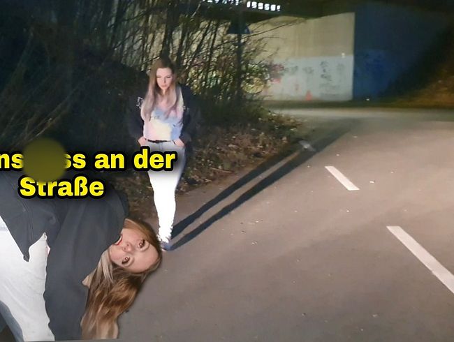 Jeans pi** an der Straße